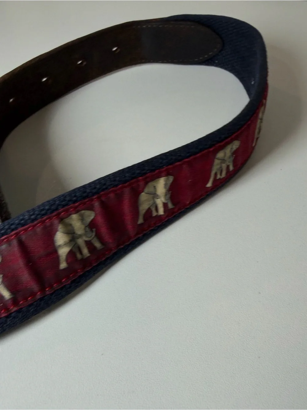 Vineyard Vines 30W Burgundy Elephant Canvas Belt with Brown Leather Brass Buckle
